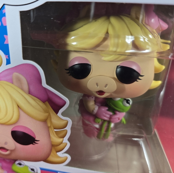 Baby Piggy Funko #1697 (Nib) With Pop Protector - Picture 3 of 7